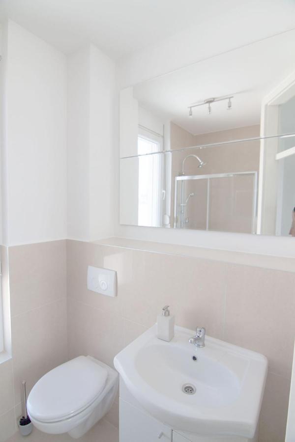 Apartments Atrium Blue Razanac Luaran gambar